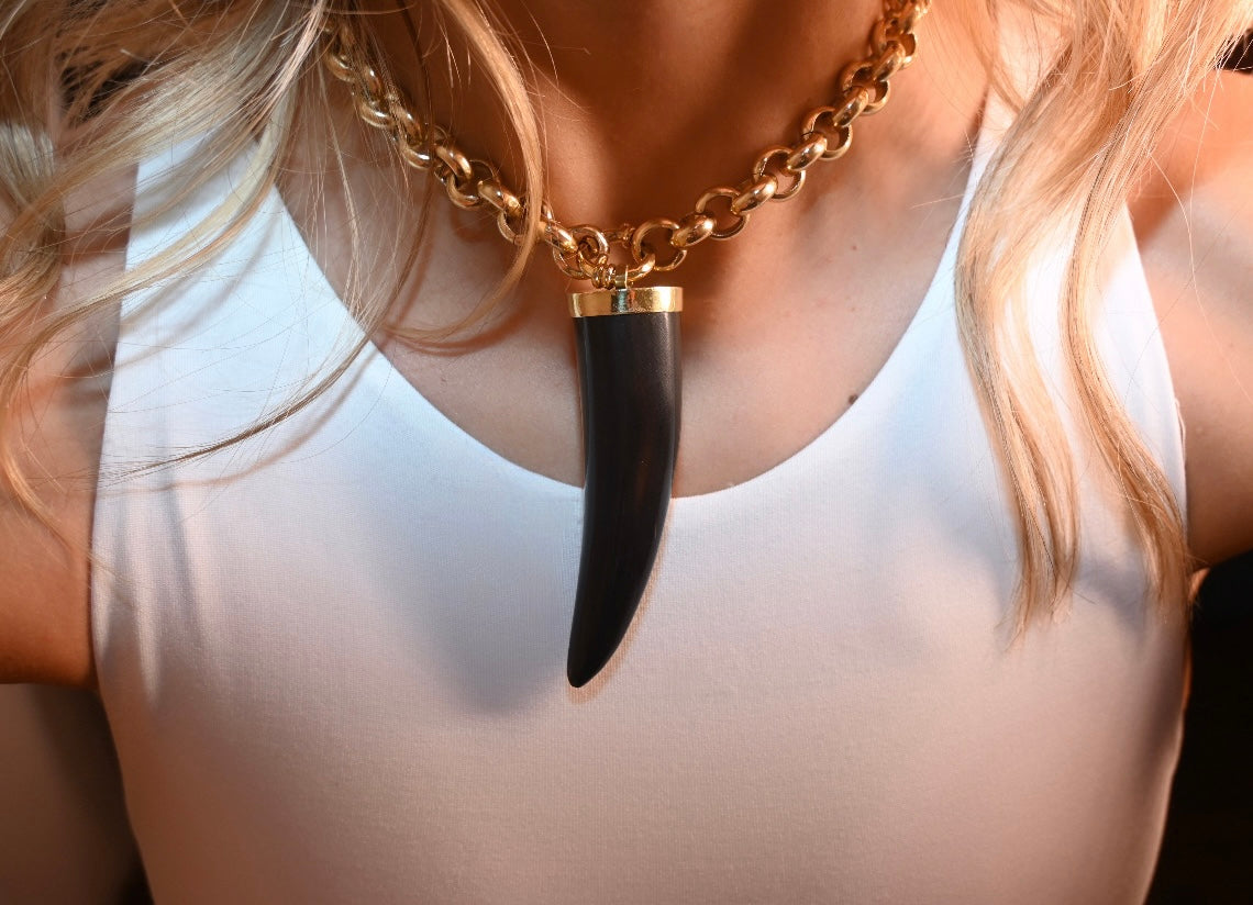 Collana black horn